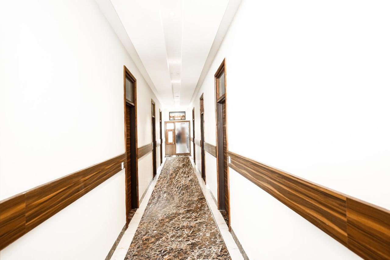 Hotel Woodcrest Zirakpur - Best Family Hotel By - A Unit Of Sidham Group Exterior foto